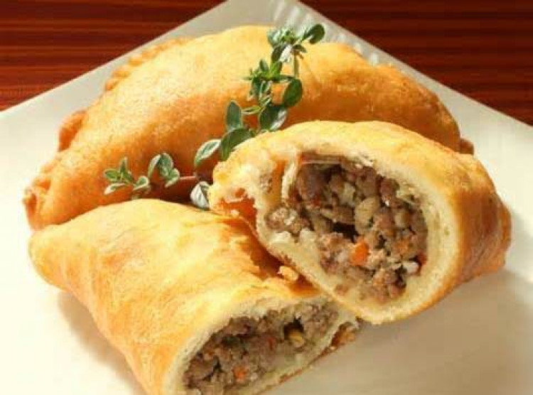 Meat Pies using Bread